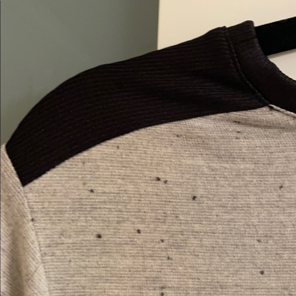 Sweater - Picture 8 of 9
